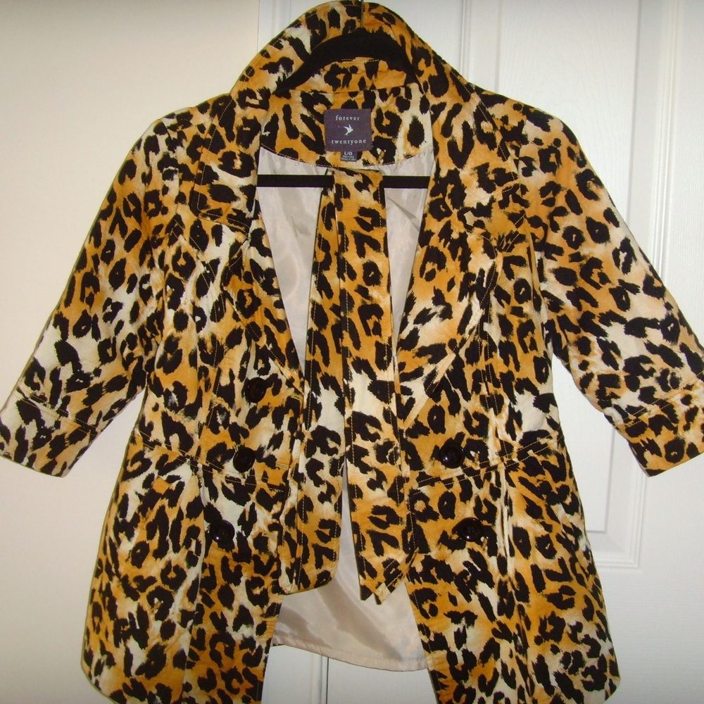 FOREVER TWENTYONE Fitted Jacket (L)